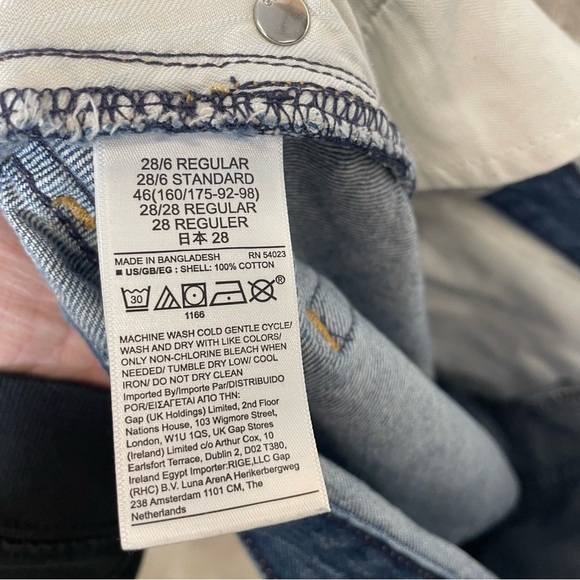 Gap women’s barrel leg high rise jeans distressed size 28 - Picture 6 of 7